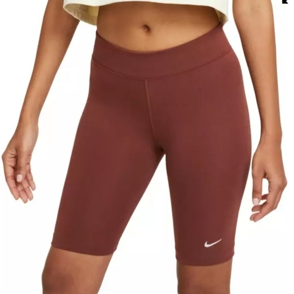 NIKE Sportswear Essential Bike Shorts - Picture 1 of 5